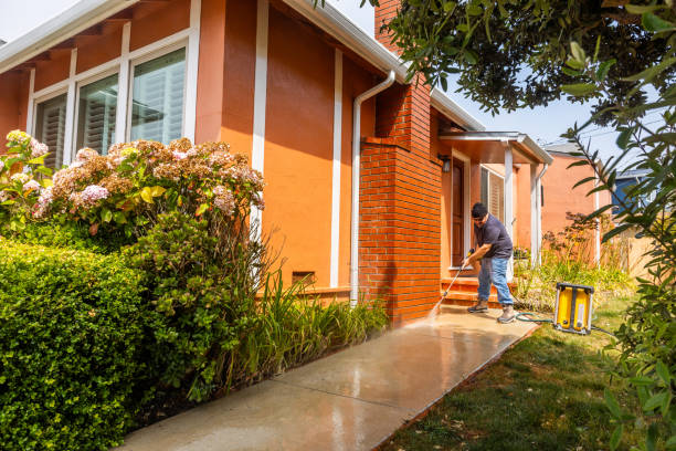 Best Garage Pressure Washing  in Westhaven Moonstone, CA